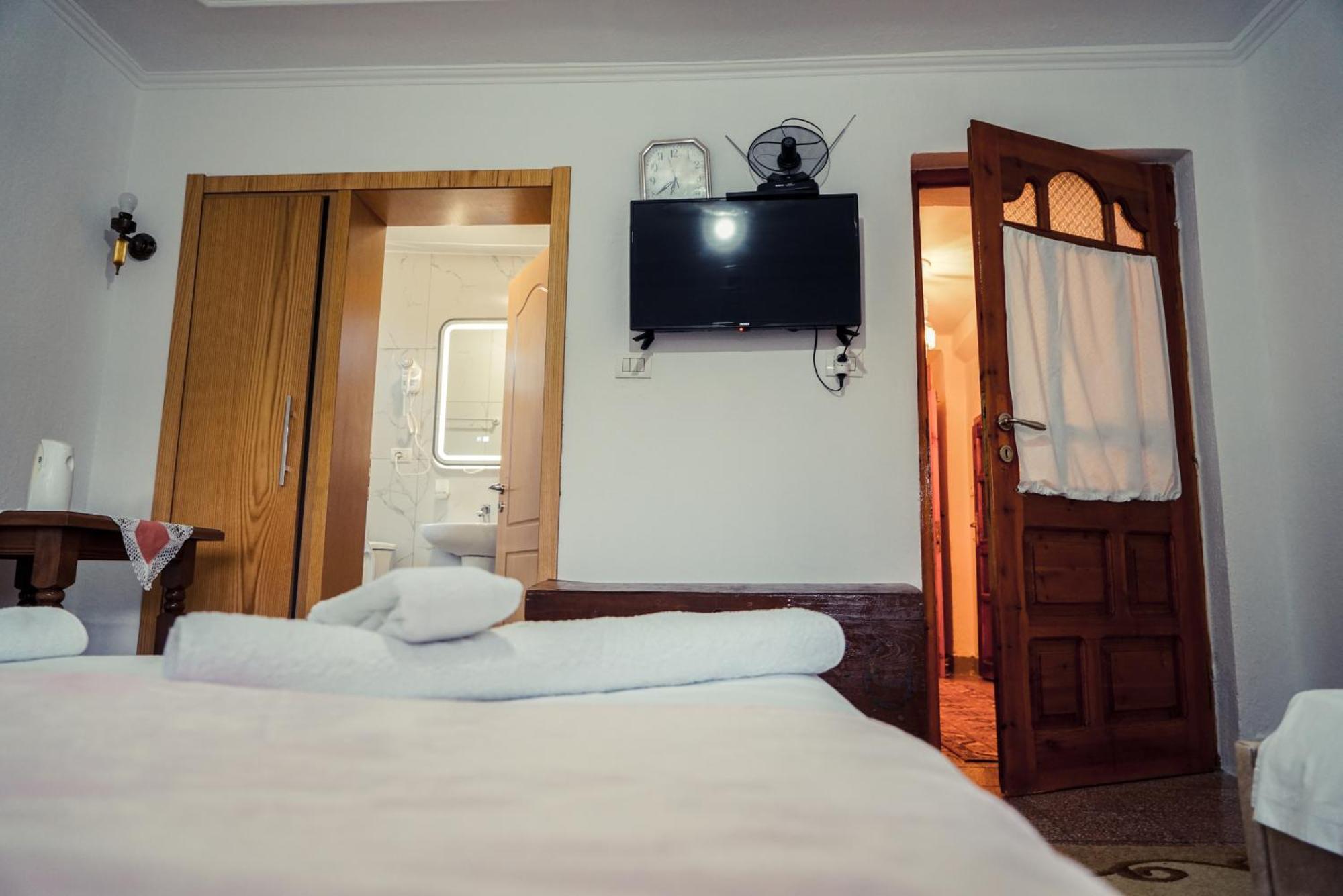 Guesthouse Arber Gjirokaster Luaran gambar