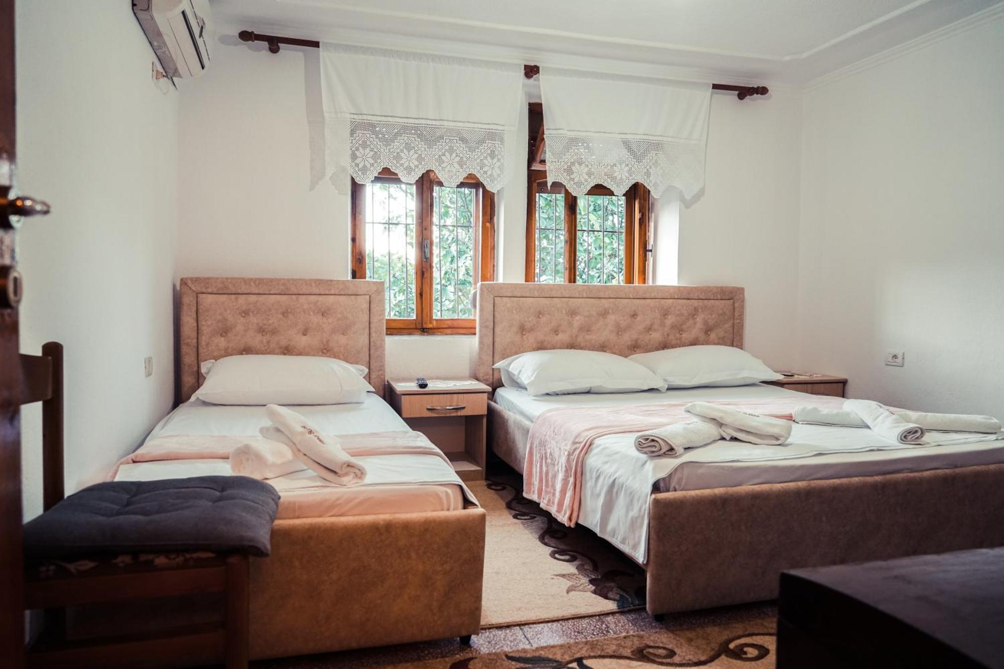 Guesthouse Arber Gjirokaster Luaran gambar