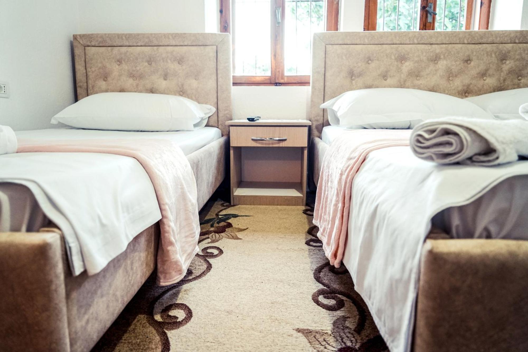 Guesthouse Arber Gjirokaster Luaran gambar