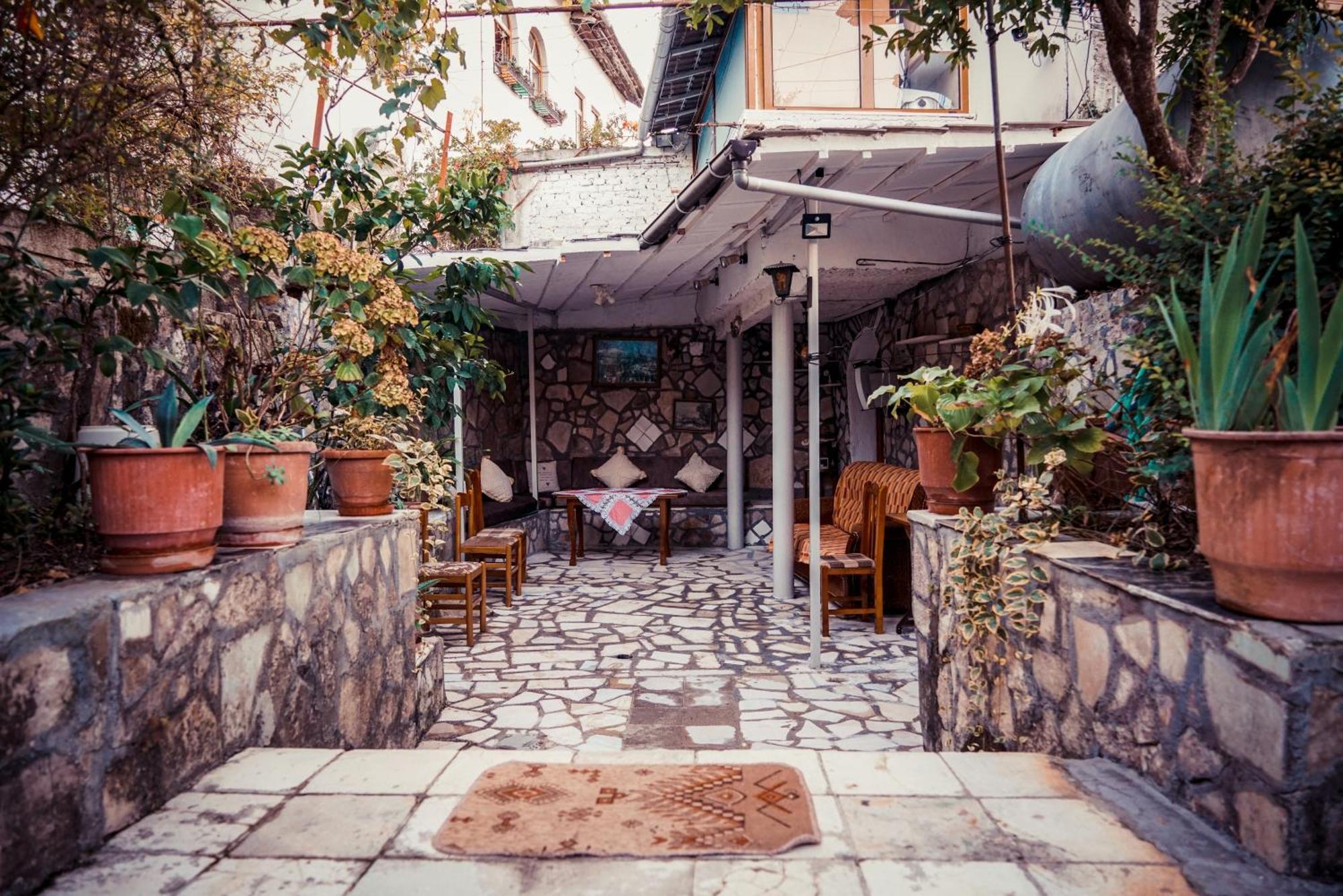 Guesthouse Arber Gjirokaster Luaran gambar