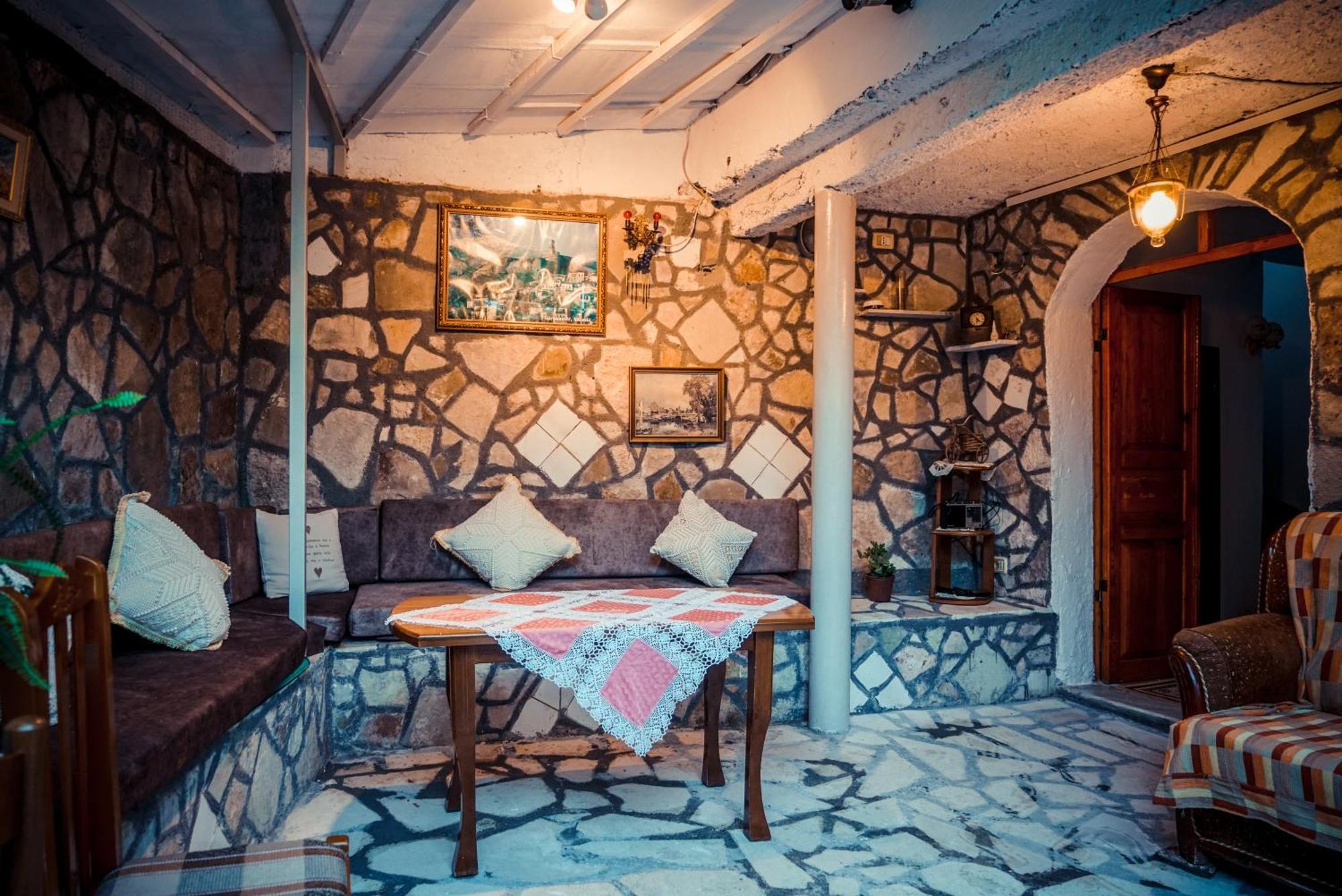 Guesthouse Arber Gjirokaster Luaran gambar
